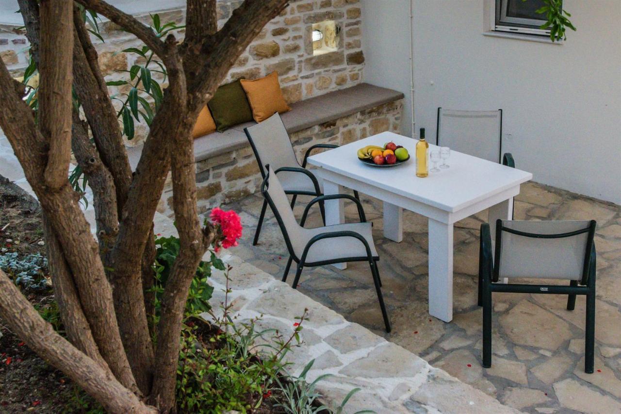 Hotel Sunshine Matala Exterior photo