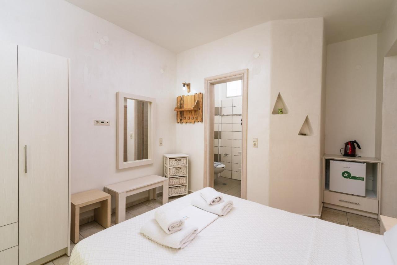 Hotel Sunshine Matala Exterior photo